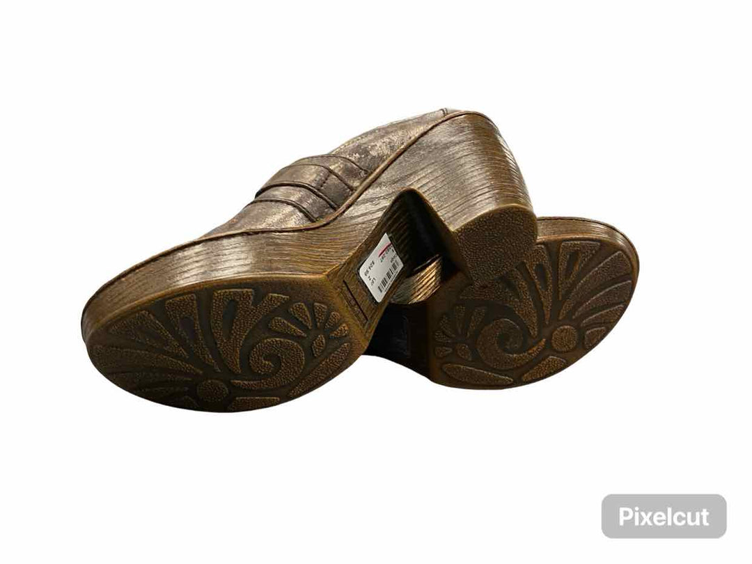 Born Shoe Size 8 Bronze Haddon Clogs
