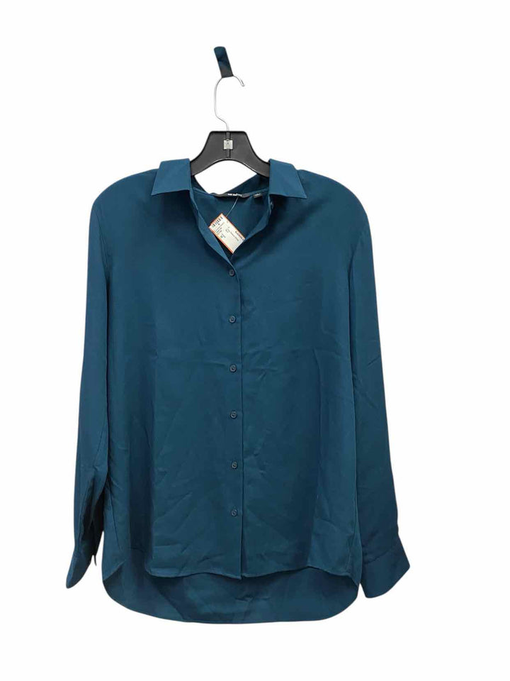 Uniqlo Size M Blue Long Sleeve Shirts