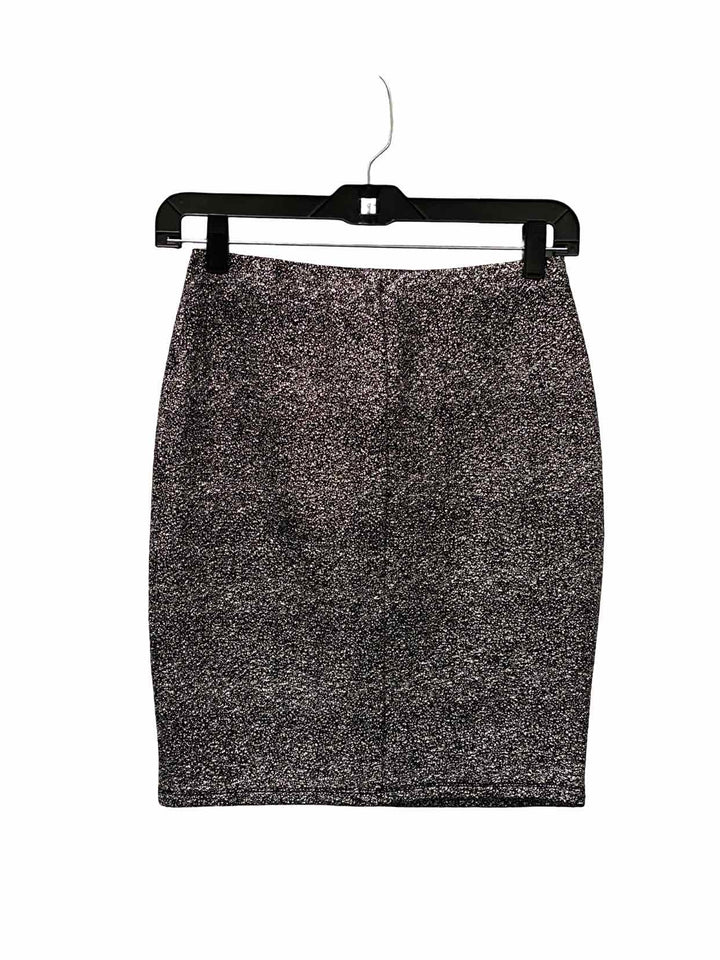 AQUA Size S Black Silver Skirt