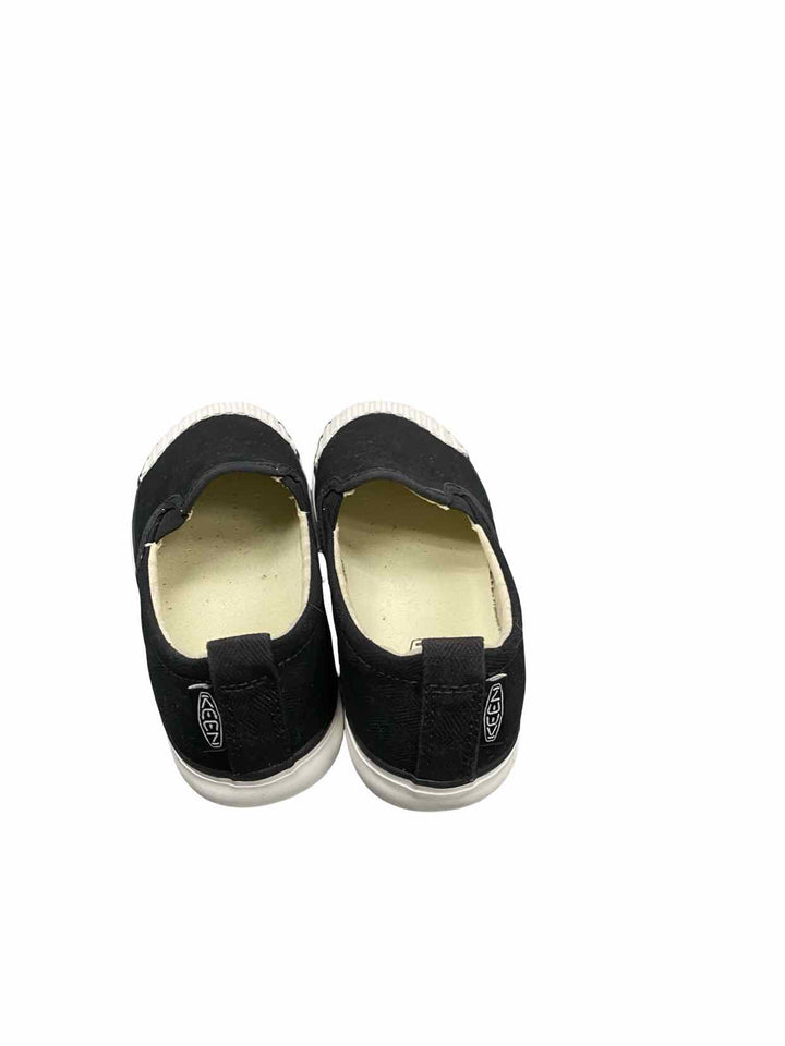 Keen Shoe Size 7 Black White Sneakers
