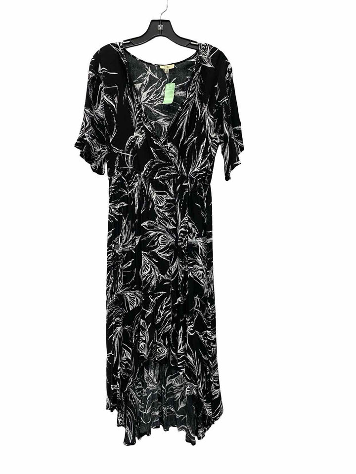 Kori Size M Black White Leafy Rayon Dress