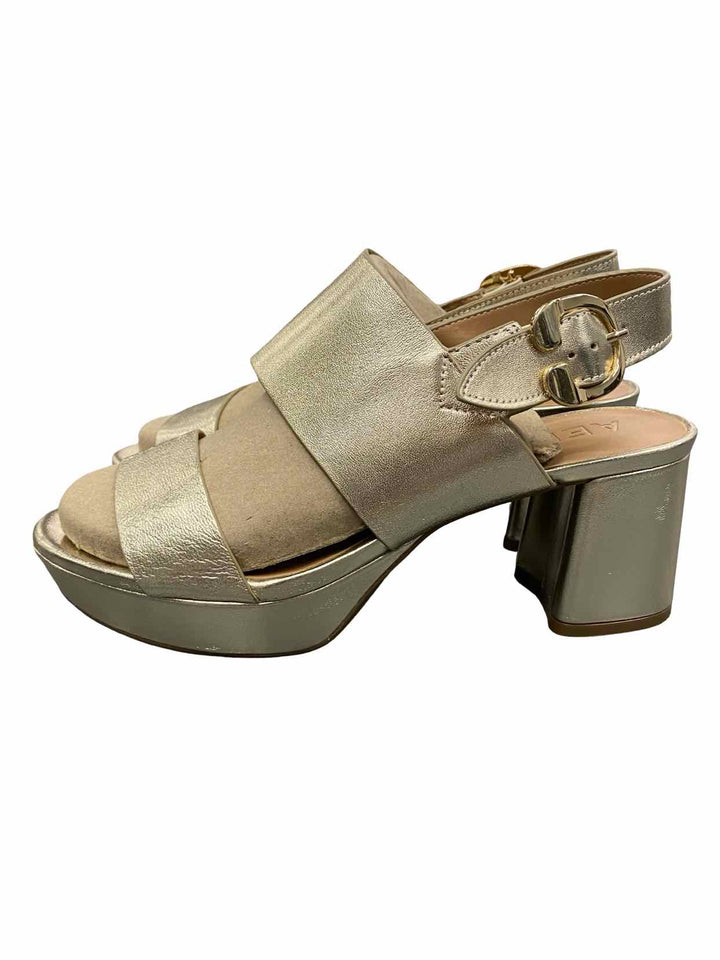Aerosoles Shoe Size 9 Gold Leather Wedge Camera Heels