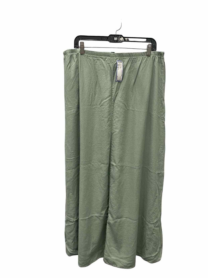 Wild Fable Size M Green Skirt