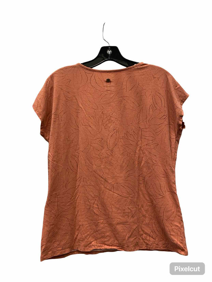 Sherpa Size M Orange Print Short Sleeve Shirts