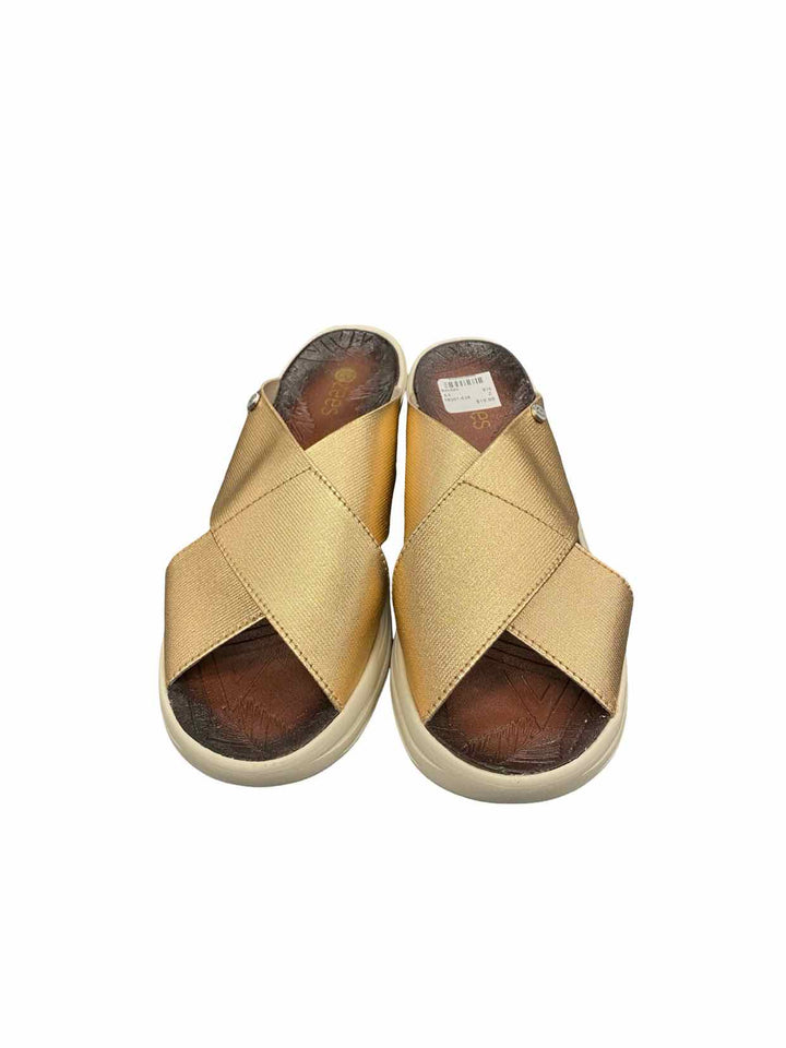 Bzees Shoe Size 8.5 Rose Gold Sandals