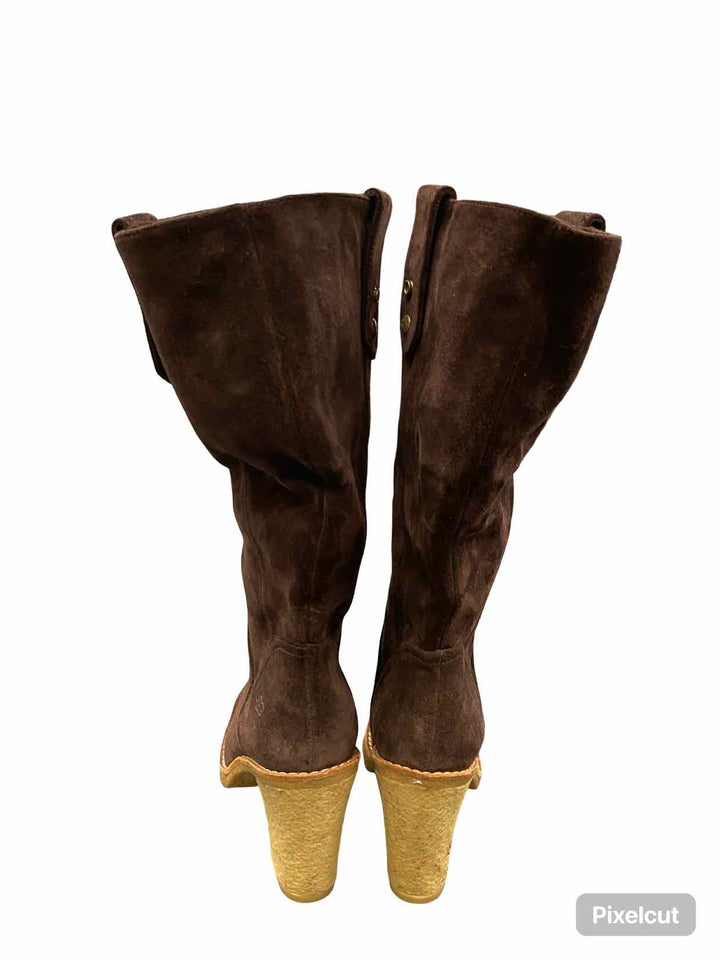 UGG Shoe Size 6 Brown Suede Boots(knee)