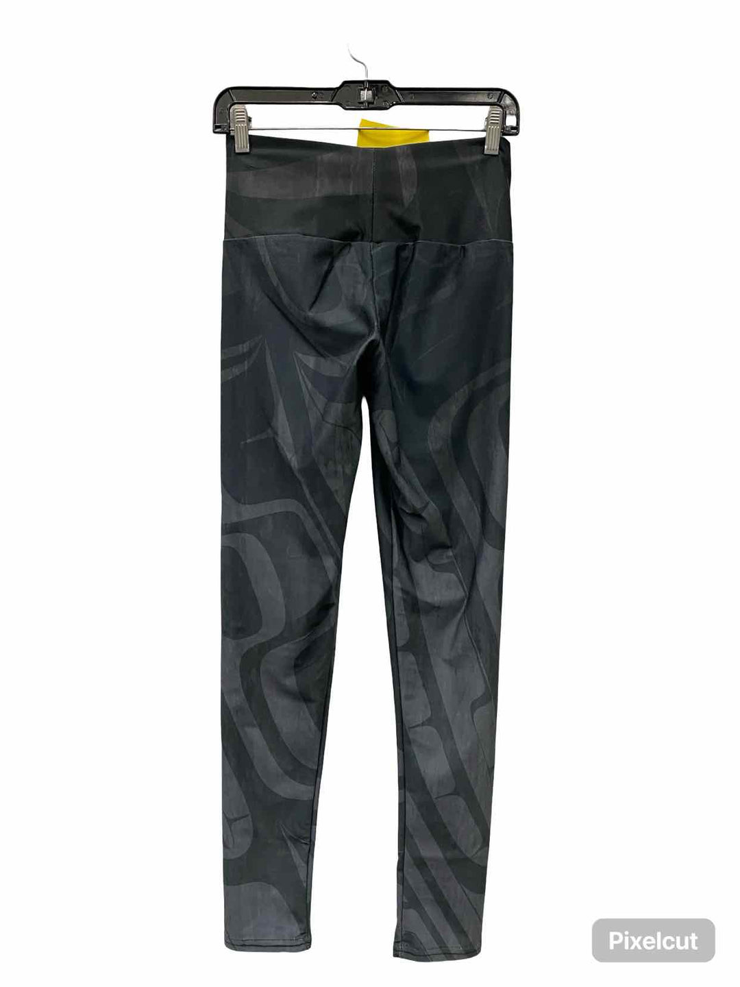 Trickster Size M Green Native Alaskan Athletic Pants