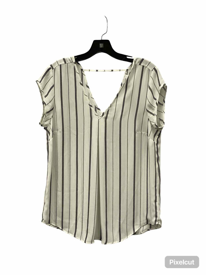 Halogen Size M White Gray Striped Short Sleeve Shirts