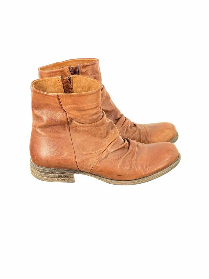 Miz Mooz Shoe Size 9 Brown Boots(Ankle)