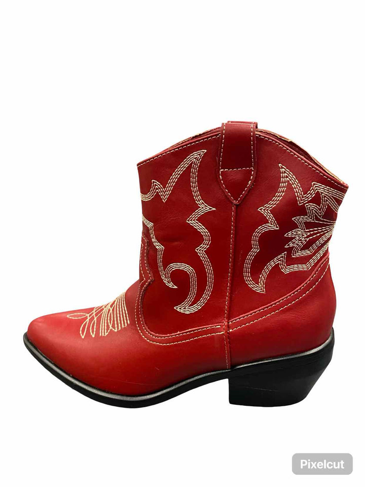 Mia Shoe Size 9.5 Red NWT Allba Heeled Boots(Ankle)