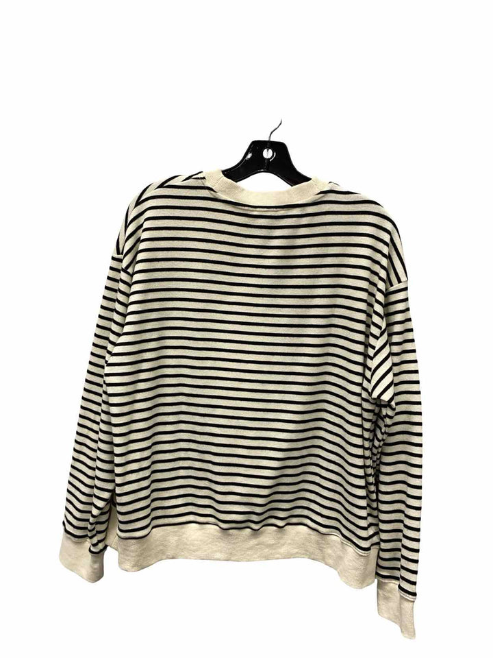 Mod Ref Size M White Black Striped Sweater