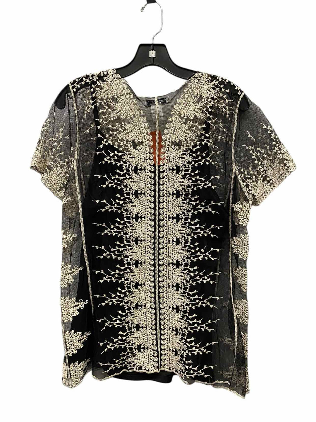 North Style Size L Black White Short Sleeve Shirts