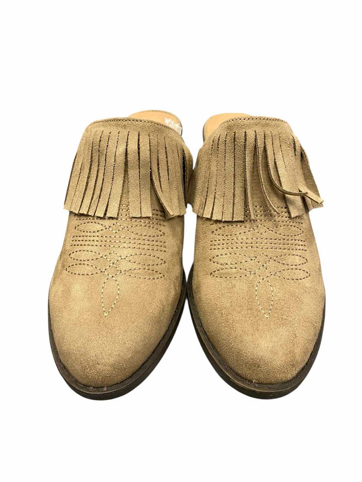 Ariat Shoe Size 8.5 Beige Loafers