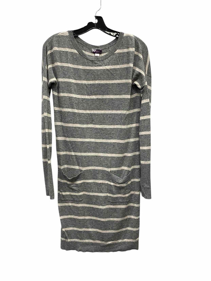 Garnet Hill Size XS Grey White Dress