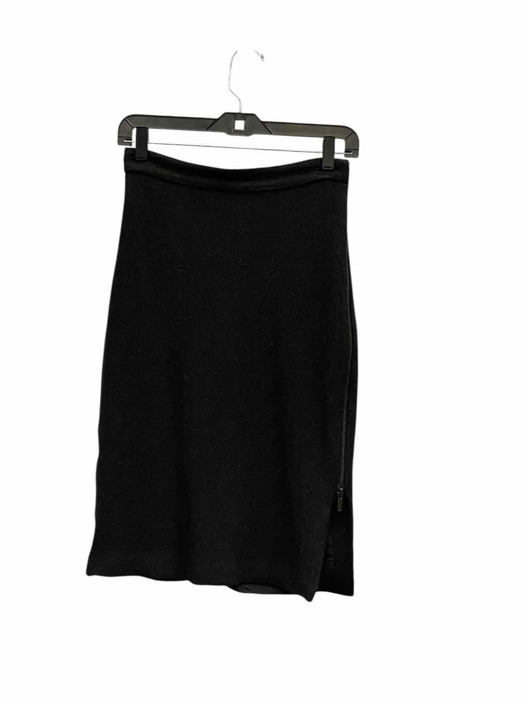Banana Republic Size 2 Black Skirt