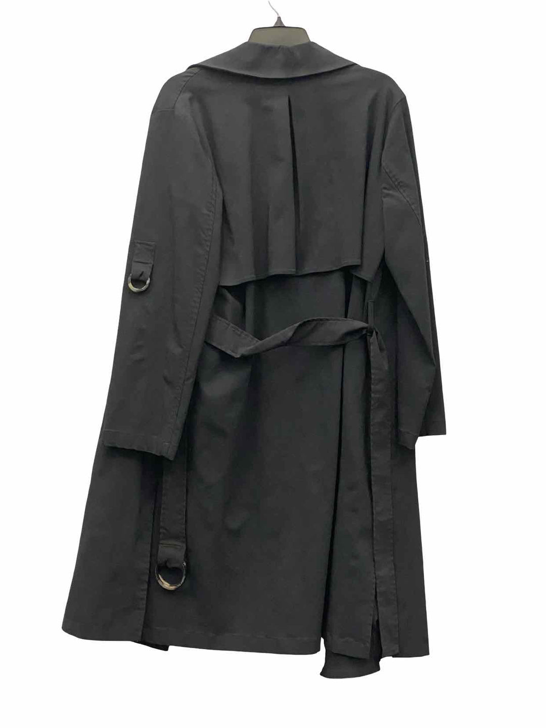 Marla Wynne Size M Black Coat(Long)