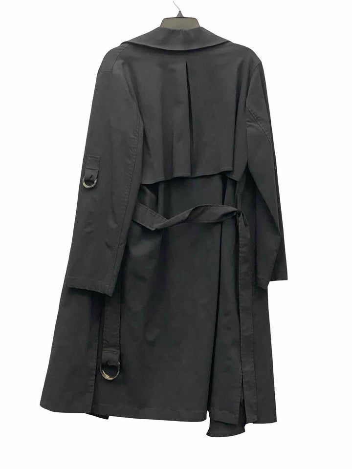 Marla Wynne Size M Black Coat(Long)