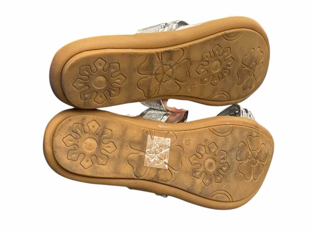 Bolaro Shoe Size 10 Silver Sandals