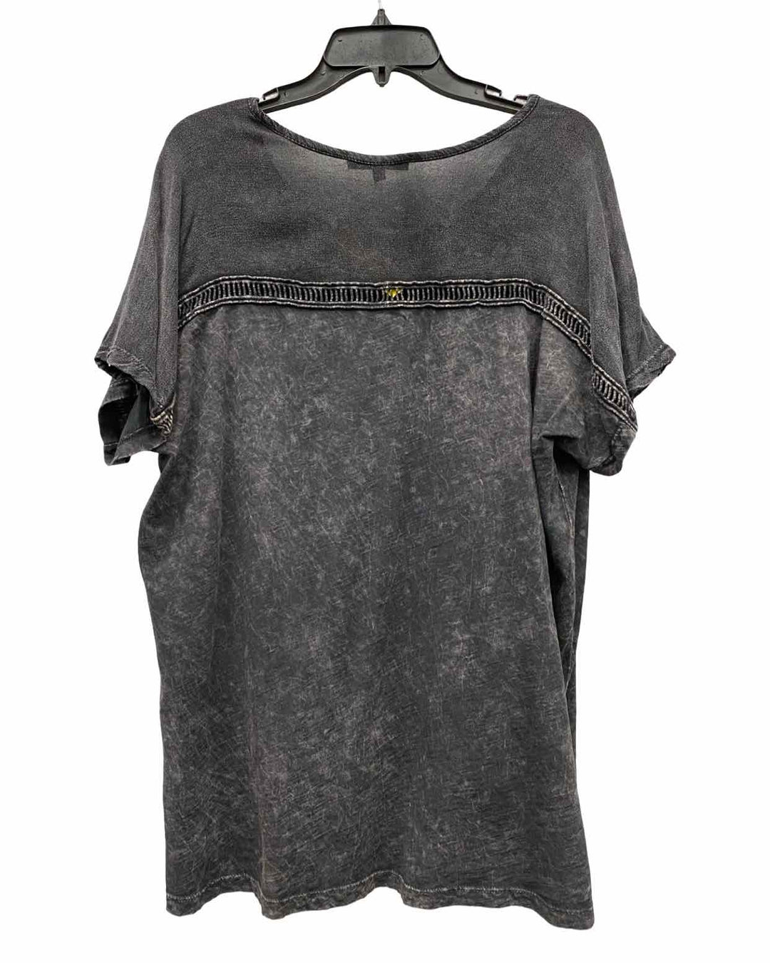 Jess and Jane Size S Black Floral 100% cotton Short Sleeve Shirts