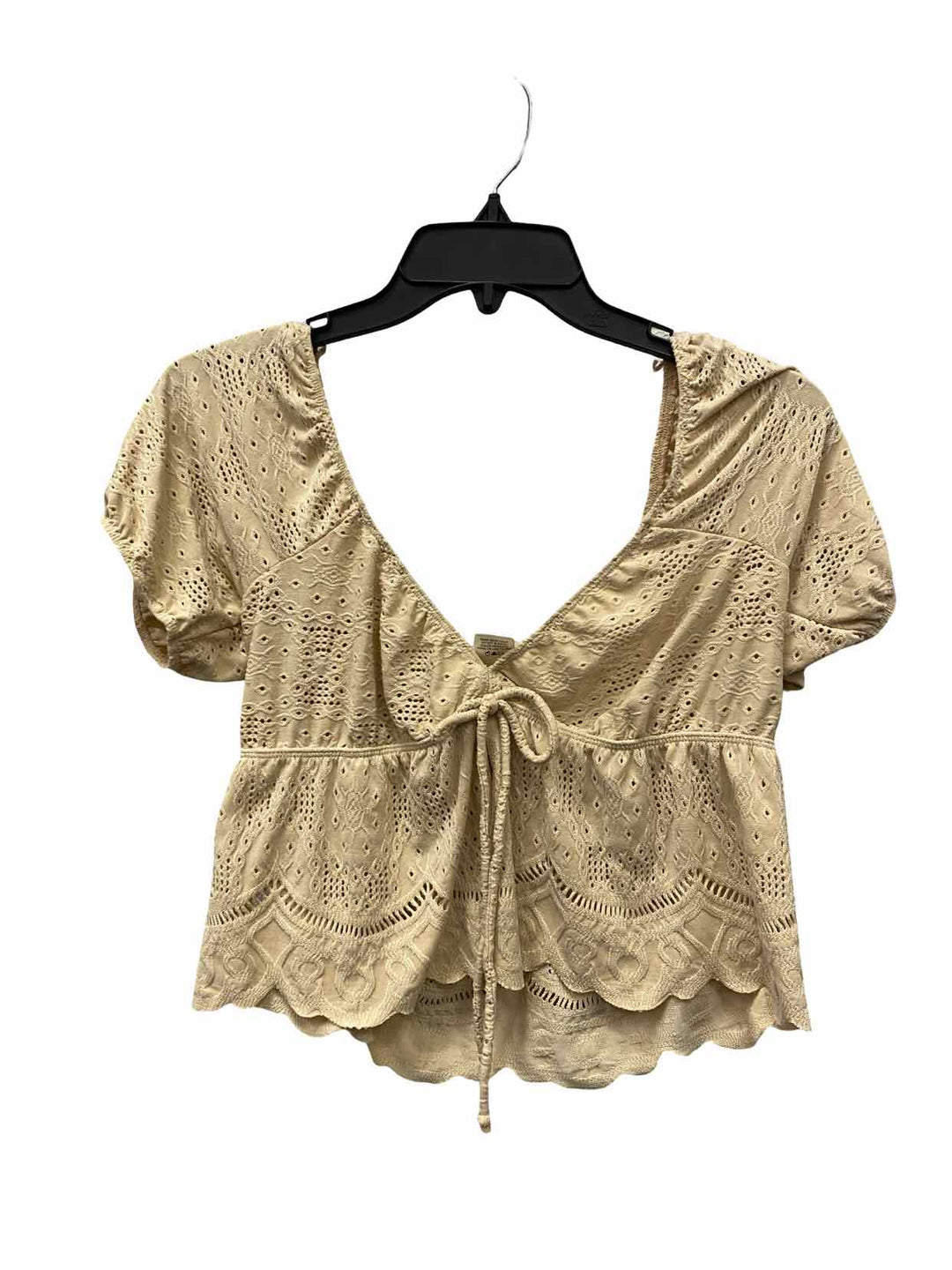 Urban Romantics Size M Tan Lace Short Sleeve Shirts