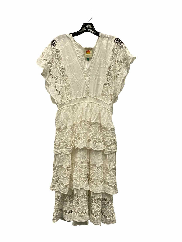 Farm Size M White 100% cotton Dress