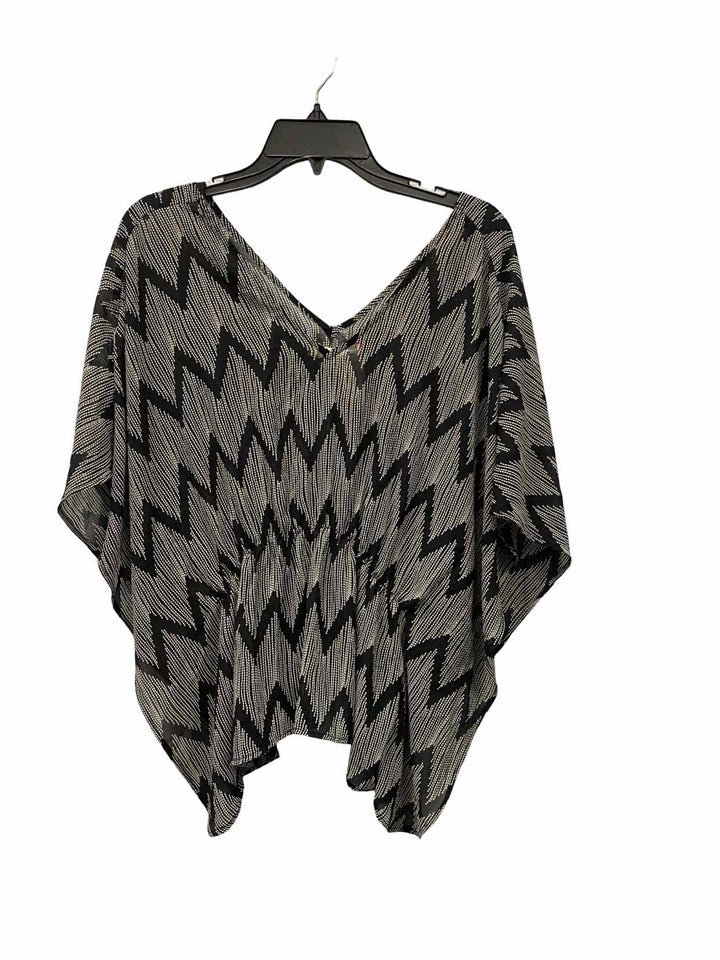 YA Los Angeles Size M Black Short Sleeve Shirts