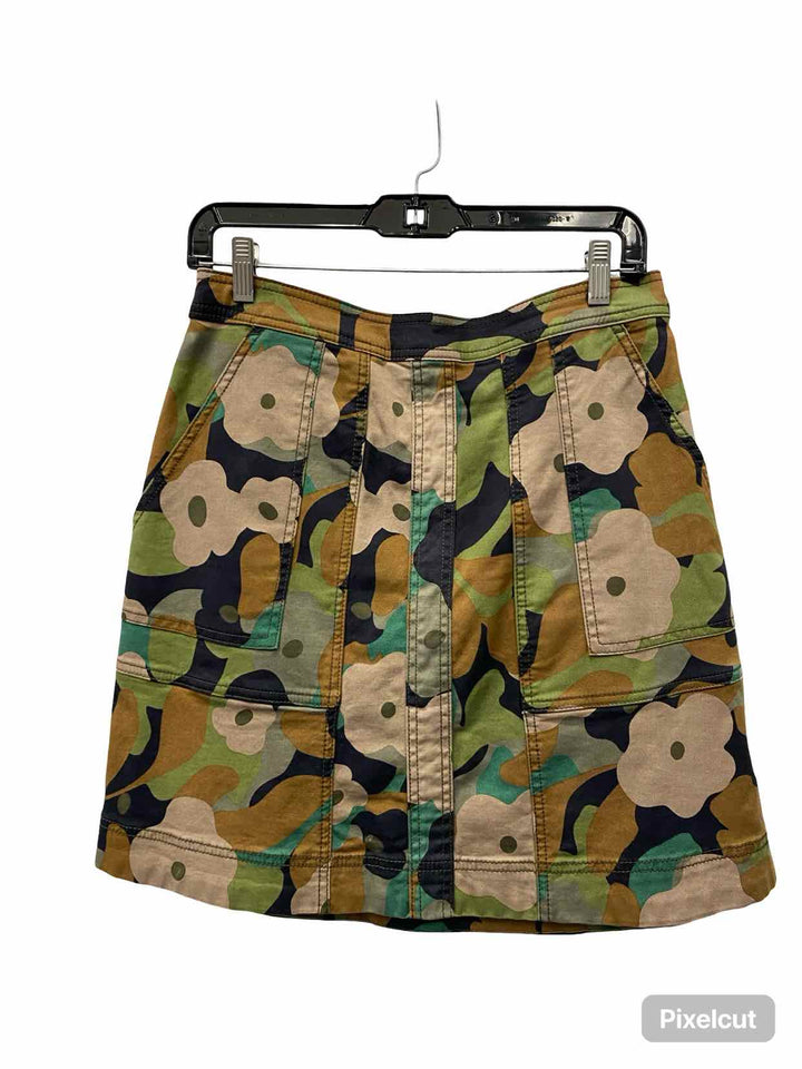 Cabi Size 4 Green Brown camo print Skirt