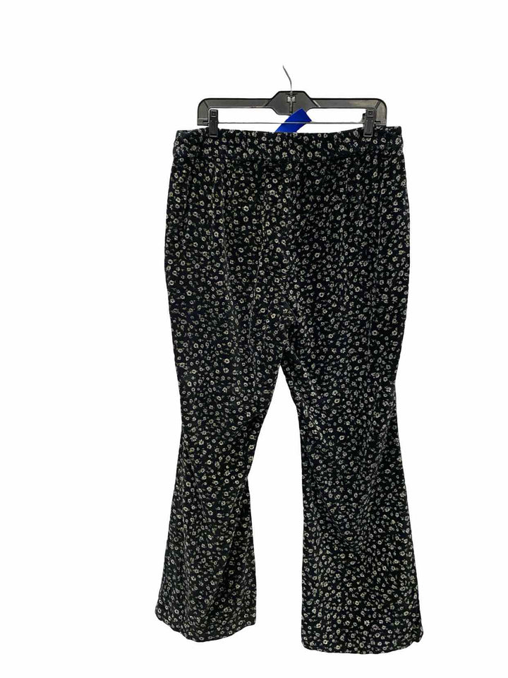 Amuse Society Size XL Black White Floral Velvet Pants