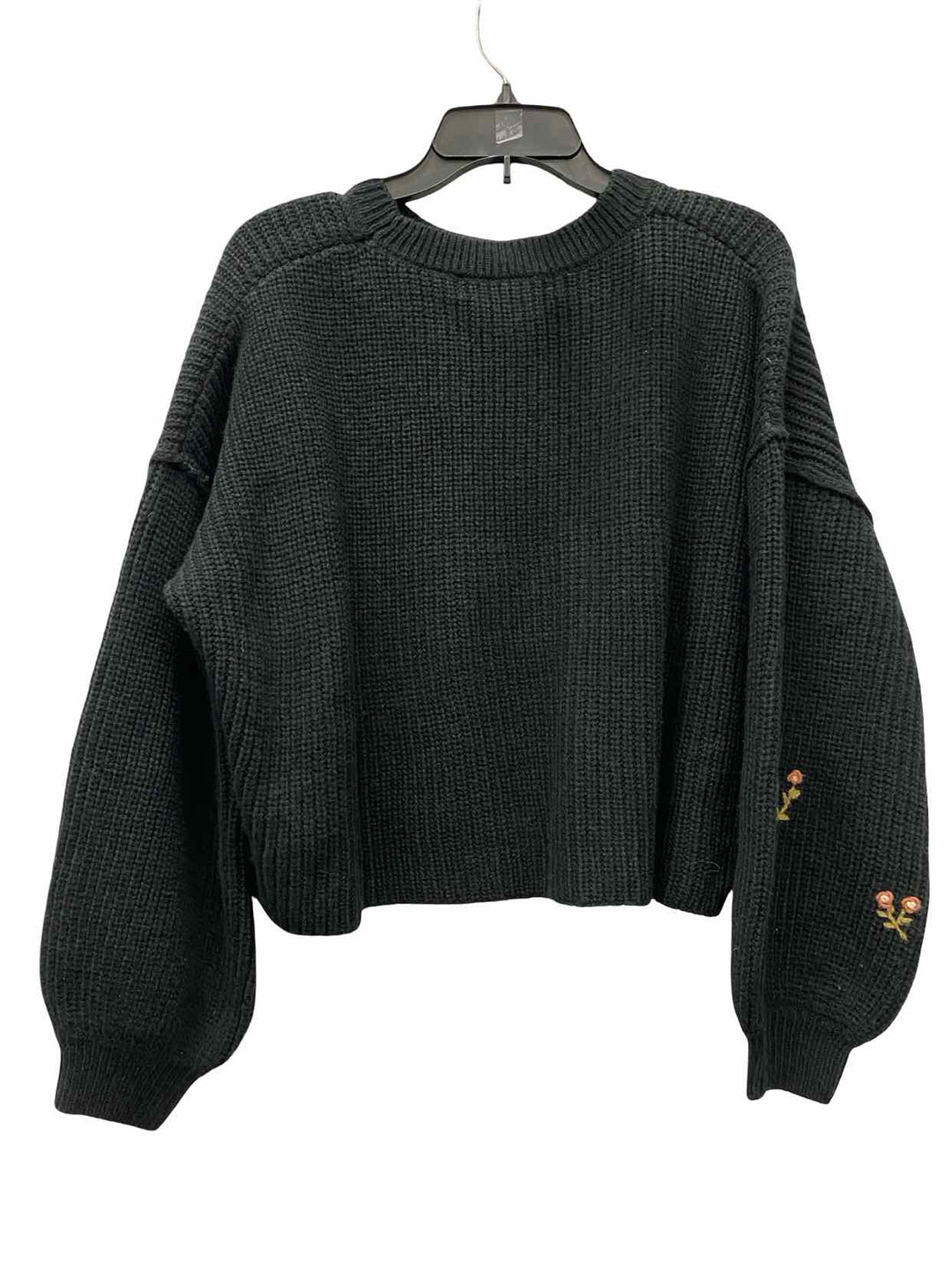 SALTWATER LUXE Size M Black Embroidered Sweater