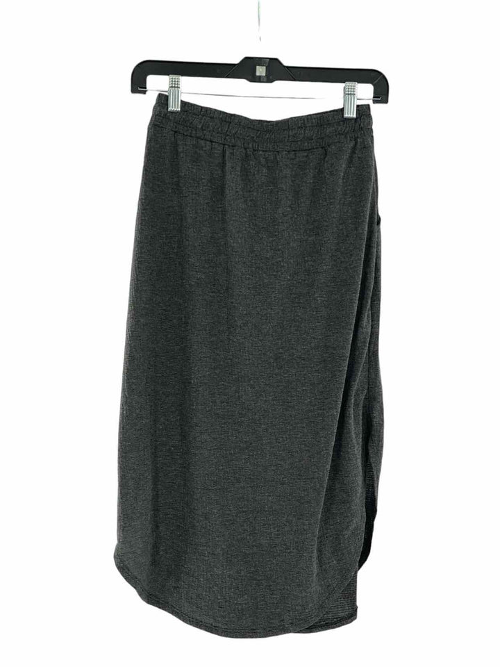 Sozy Size S Gray Skirt