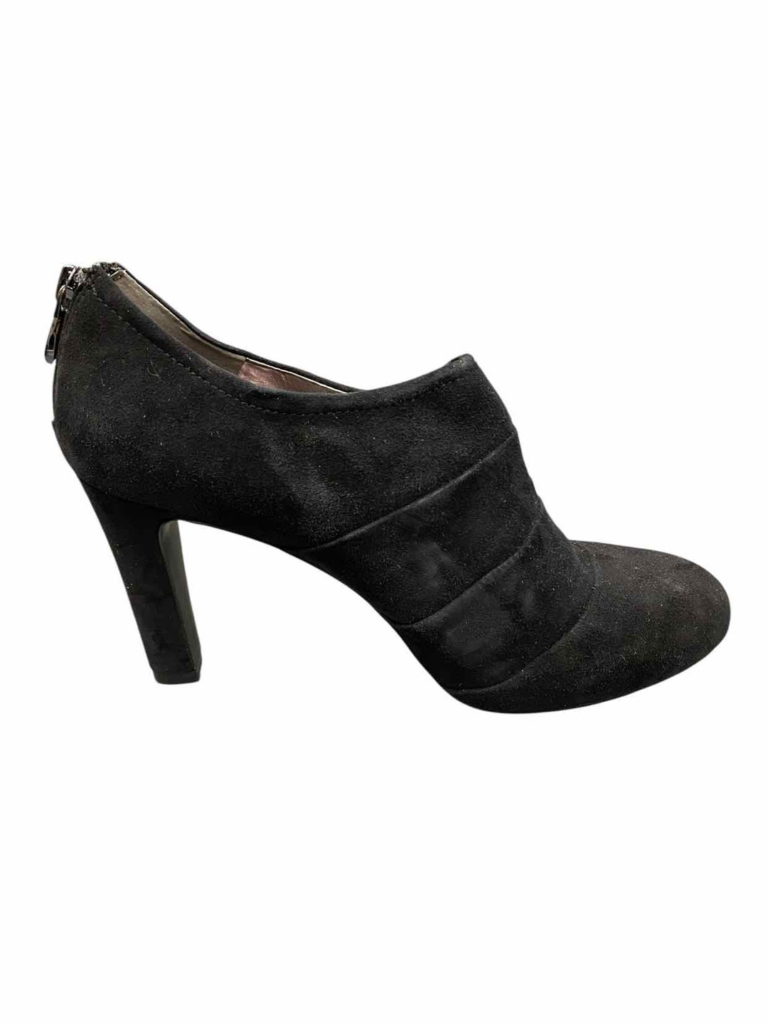 Tahari Shoe Size 7.5 Black Suede Heels