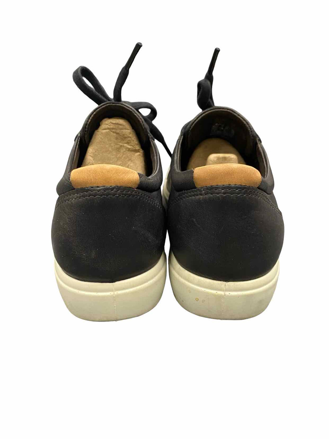 Ecco Shoe Size 8 Black Leather Sneakers
