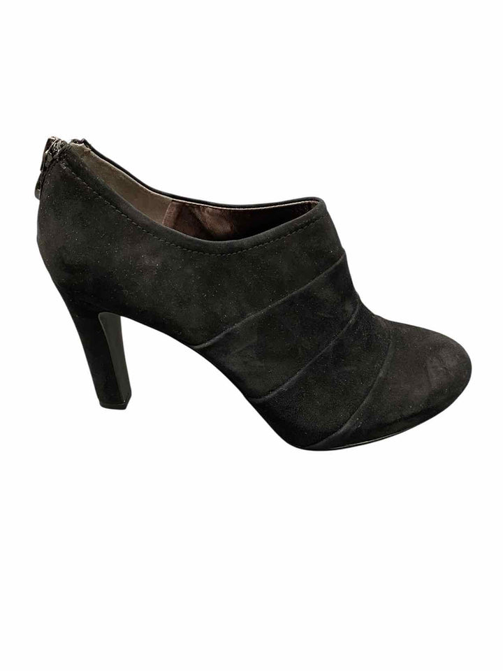 Tahari Shoe Size 7.5 Black Suede Heels