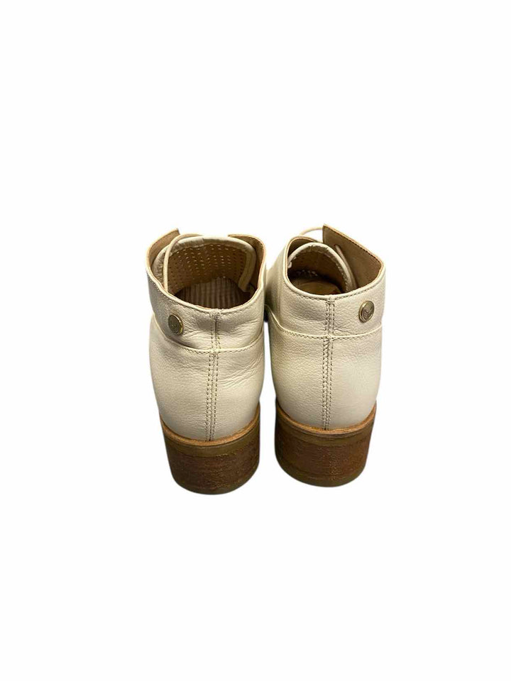 Stivali Shoe Size 36 Cream Leather Boots(Ankle)