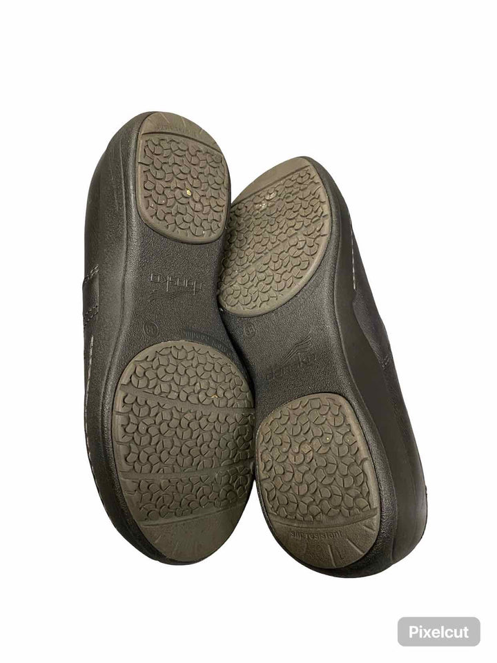 Dansko Shoe Size 38 Black Leather Abigail Clogs