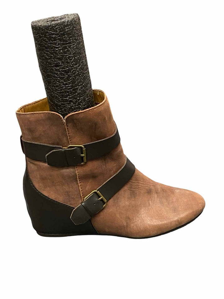 Comfortiva Shoe Size 11 Brown Leather Ramika Boots(Ankle)