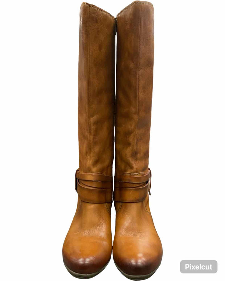 Pikolinos Shoe Size 41 Brown Leather Boots(knee)
