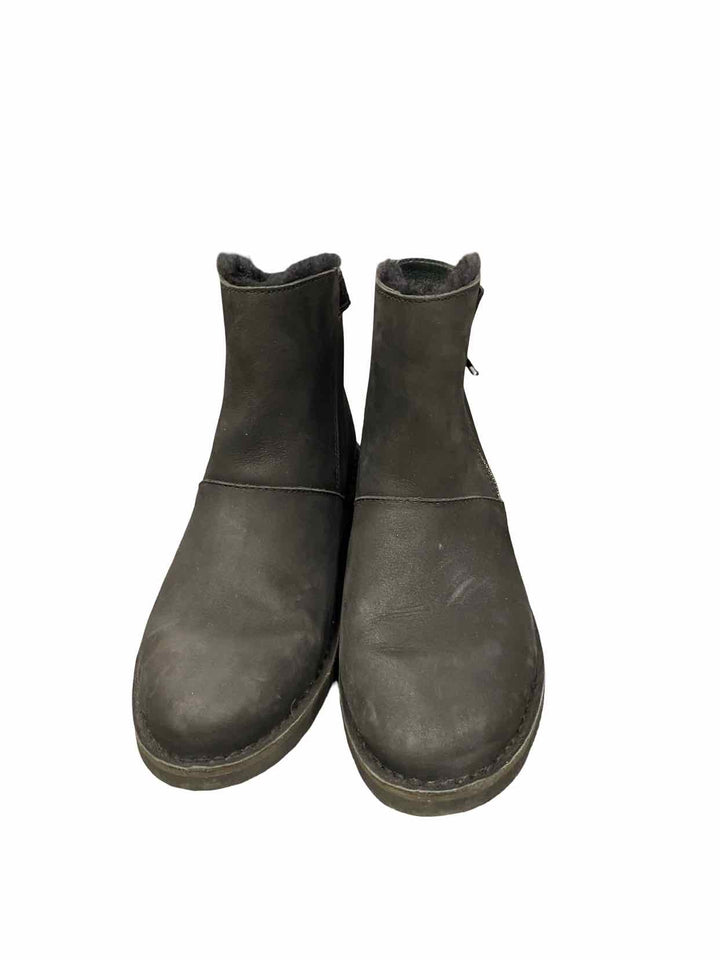 UGG Shoe Size 9 Black Sheepskin Lined Kayel Leather Boots(Ankle)