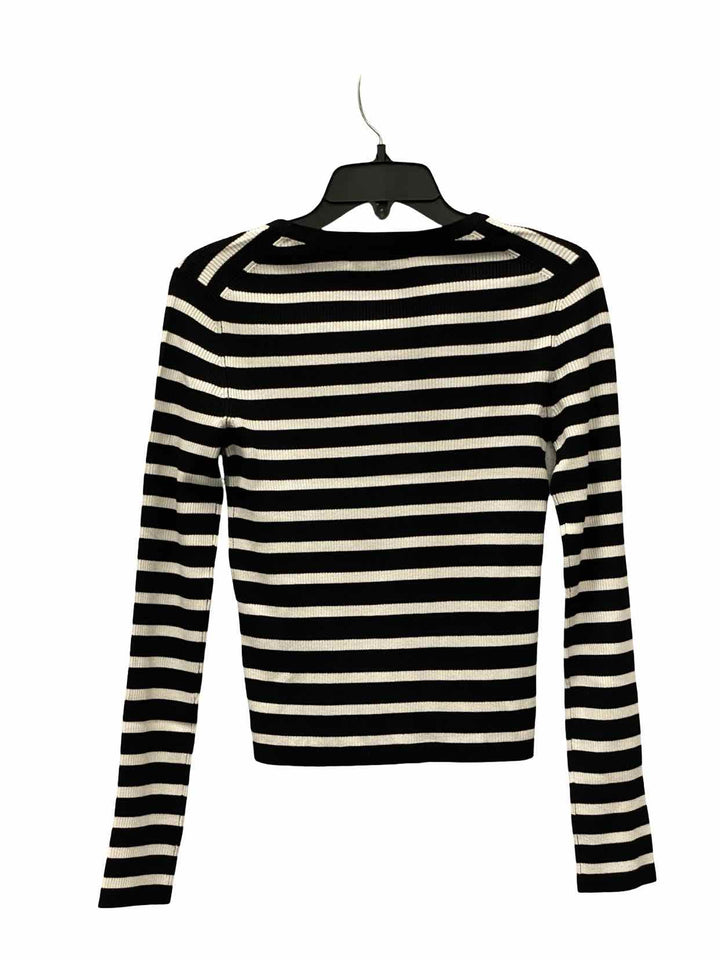 Giordano Size M Black White Stripe Sweater