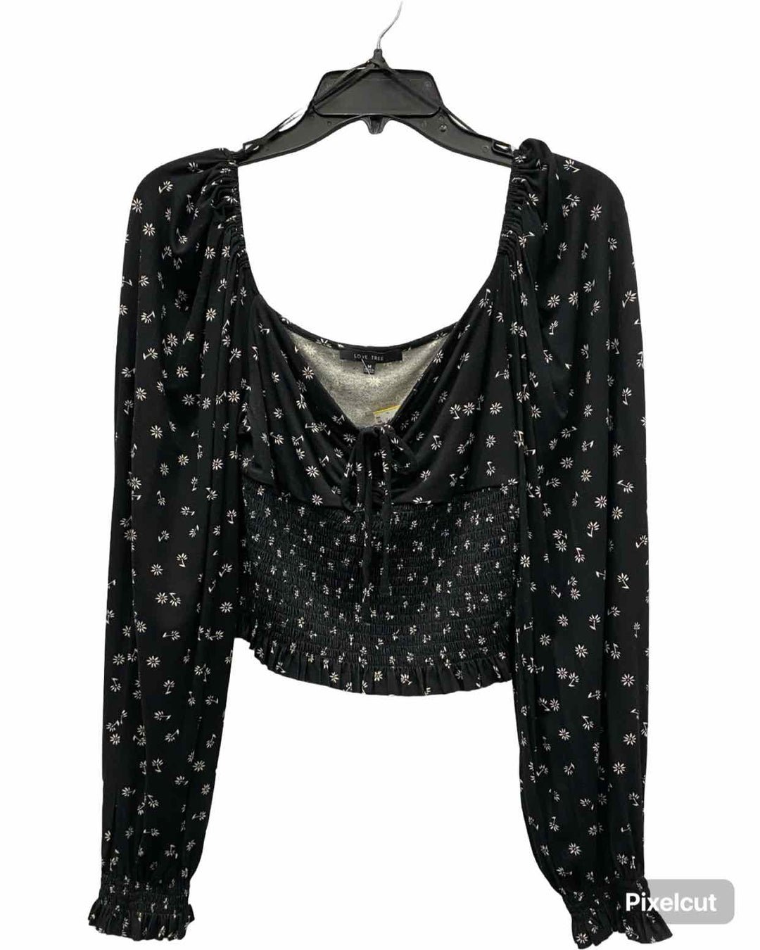 Love Tree Size M Black White Floral Long Sleeve Shirts