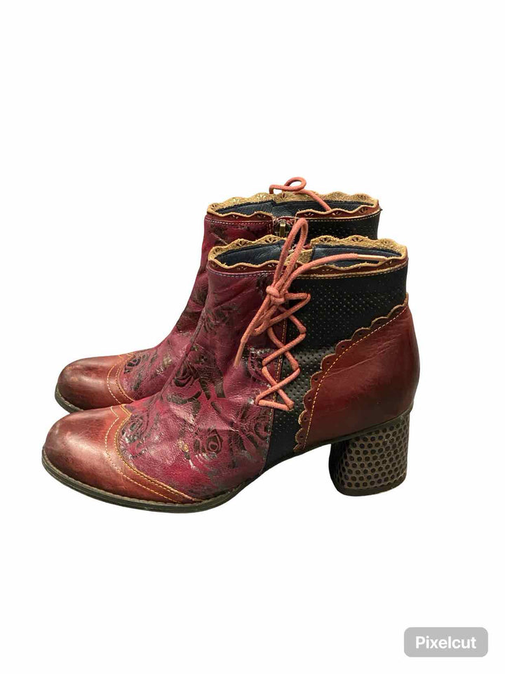 L'Artiste by Springstep Shoe Size 38 Red Leather Leafeel Boots(Ankle)