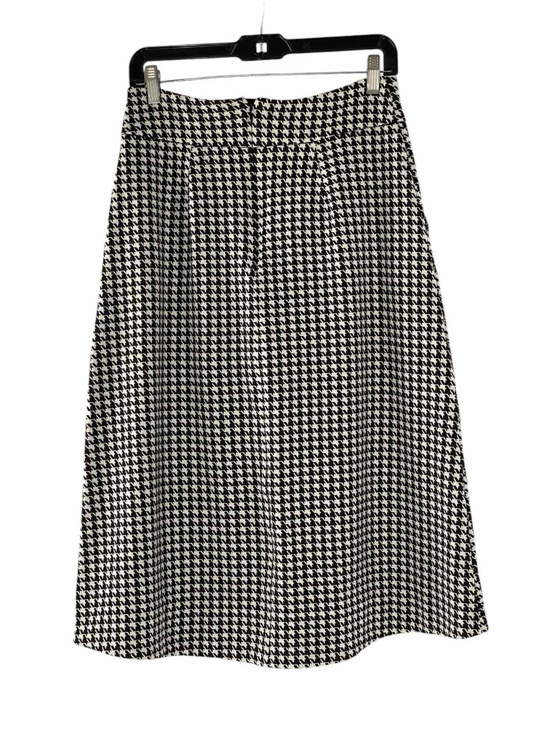 Cabi Size 4 Black White Houndstooth Skirt