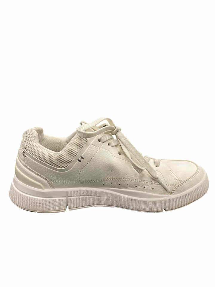 On Cloud Shoe Size 7.5 White Leather The Roger Sneakers