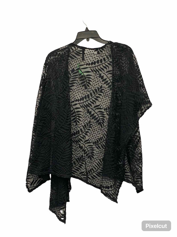 Torrid Size 0S Black Short Sleeve Shirts