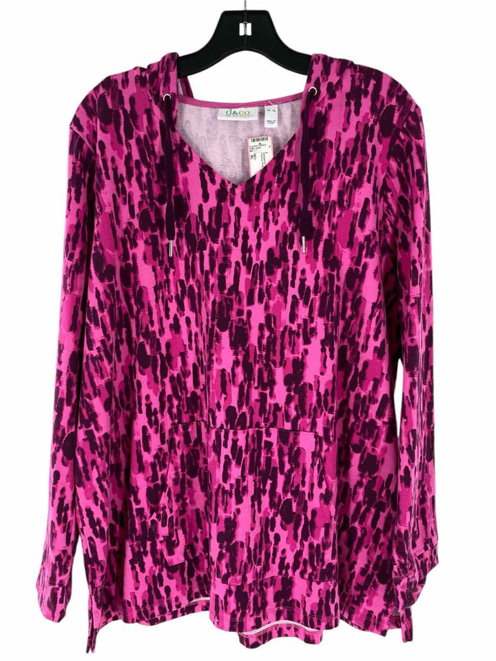 D&Co. Size XL Fuschia Print Sweatshirt