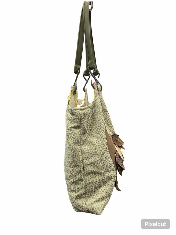 Tailfeathers Jewelry (Etsy) Green Handcrafted Purse