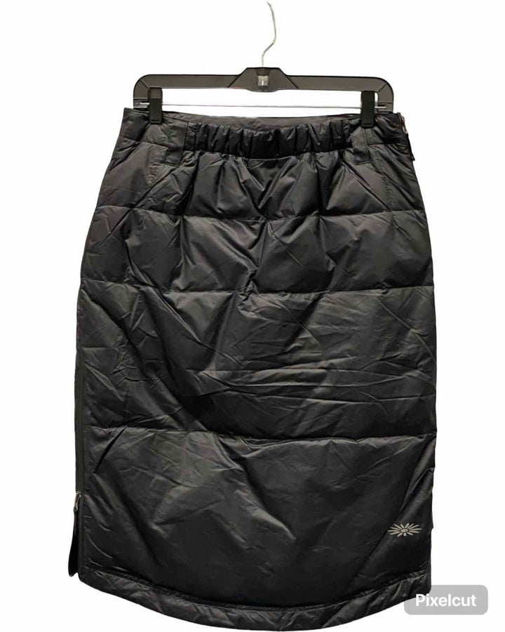 SKHOOP Size M Black NWT Skirt