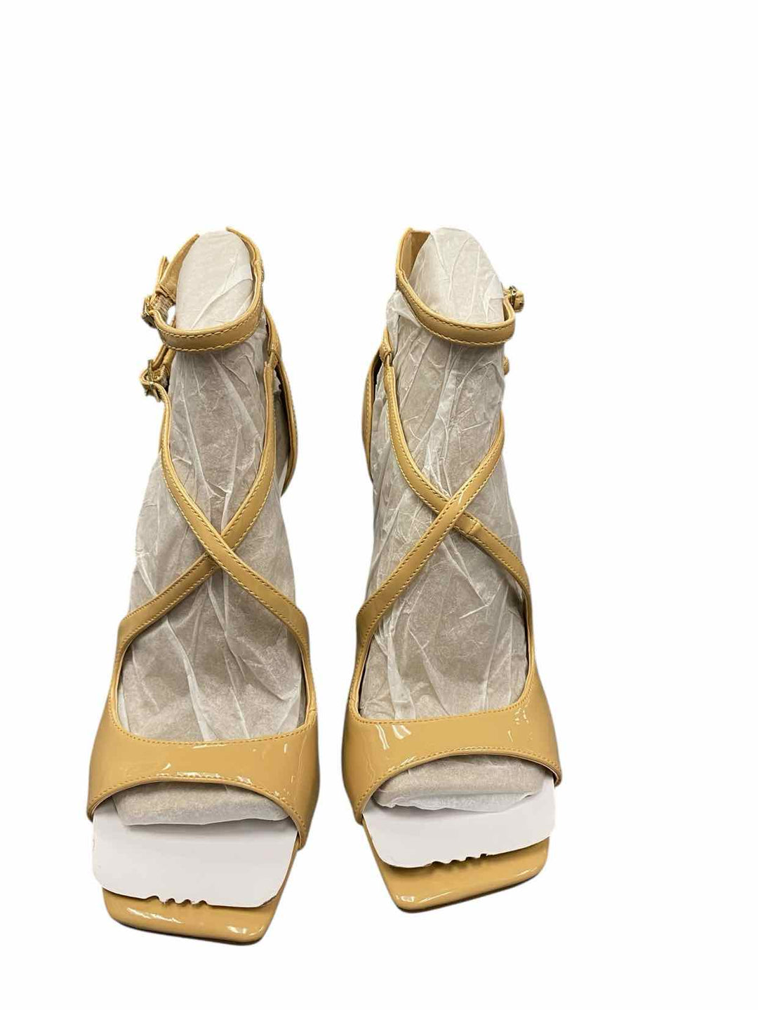 Guess Shoe Size 8.5 Patent Leather Sella Sandal NWOT Heels