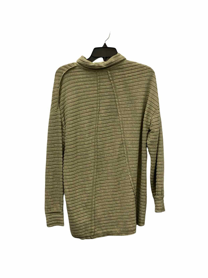 BKE Size S Green Long Sleeve Shirts