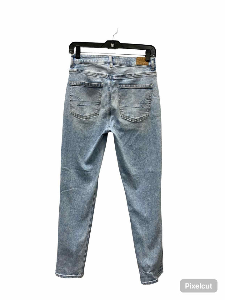 American Eagle Size 2 Blue Jeans